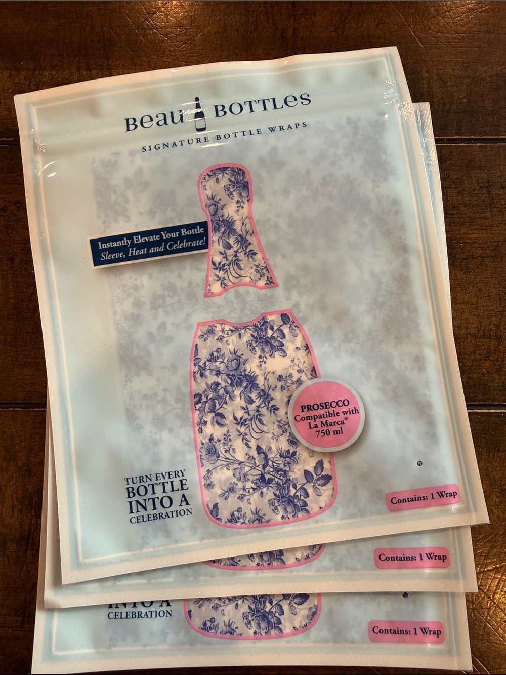 Prosecco Bottle Wrap - White with Blue Floral